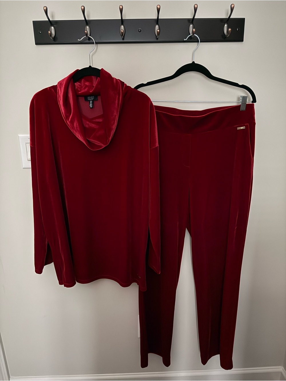 Jones New York Women's Red Velvet Cowl Neck Sweater & Pants Set